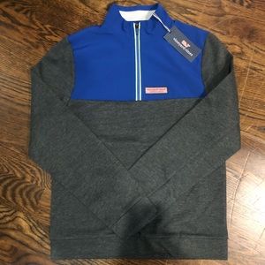 A vineyard vines quarter zip